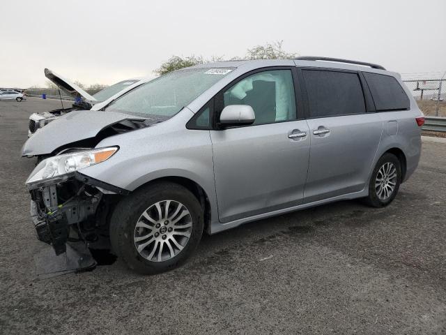 TOYOTA SIENNA XLE