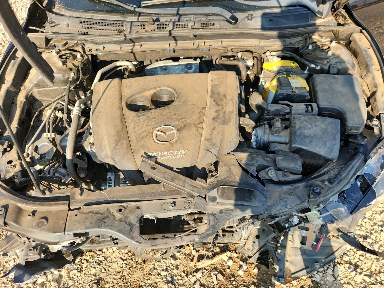 MAZDA 3 GRAND TOURING