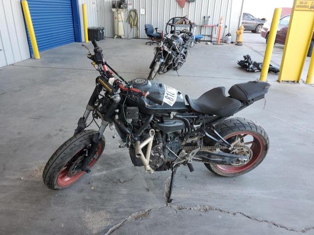 2016 YAMAHA FZ07 JYARM06E1GA006355