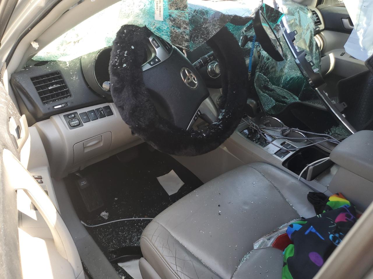 TOYOTA HIGHLANDER BASE