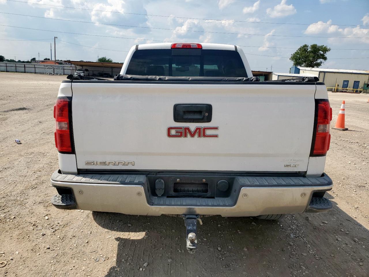 GMC SIERRA C1500 SLT