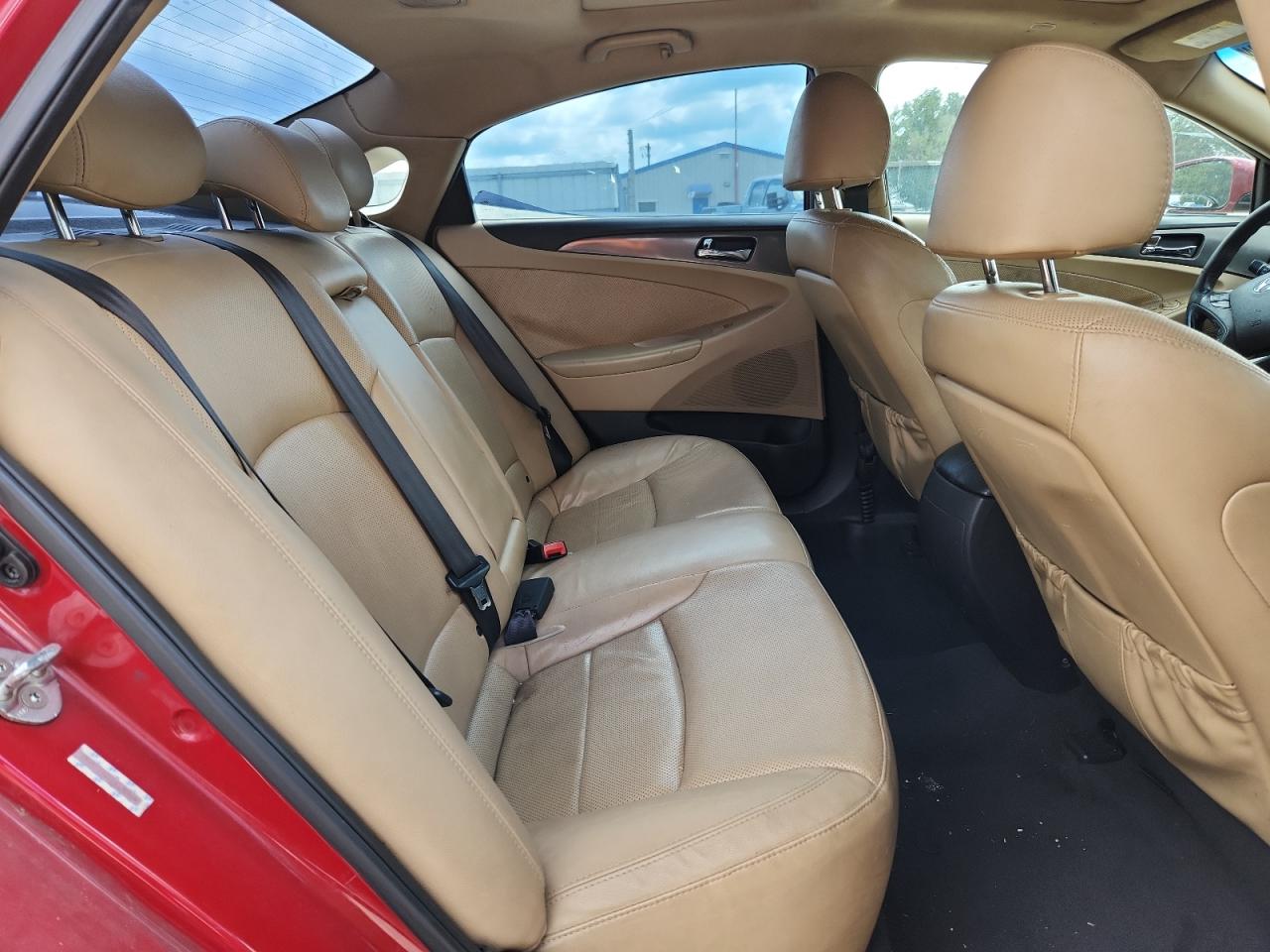 HYUNDAI SONATA HYBRID