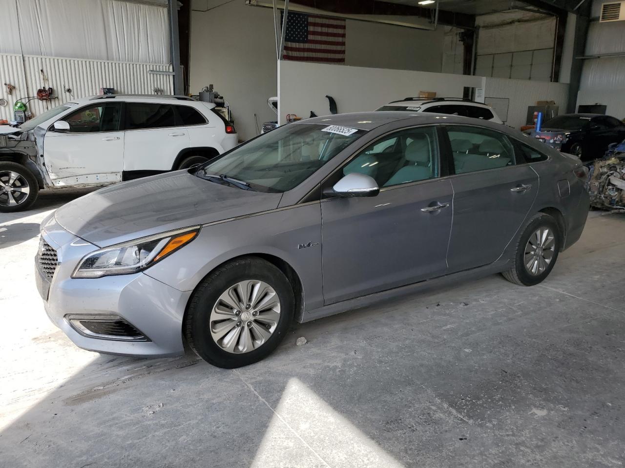 HYUNDAI SONATA HYBRID