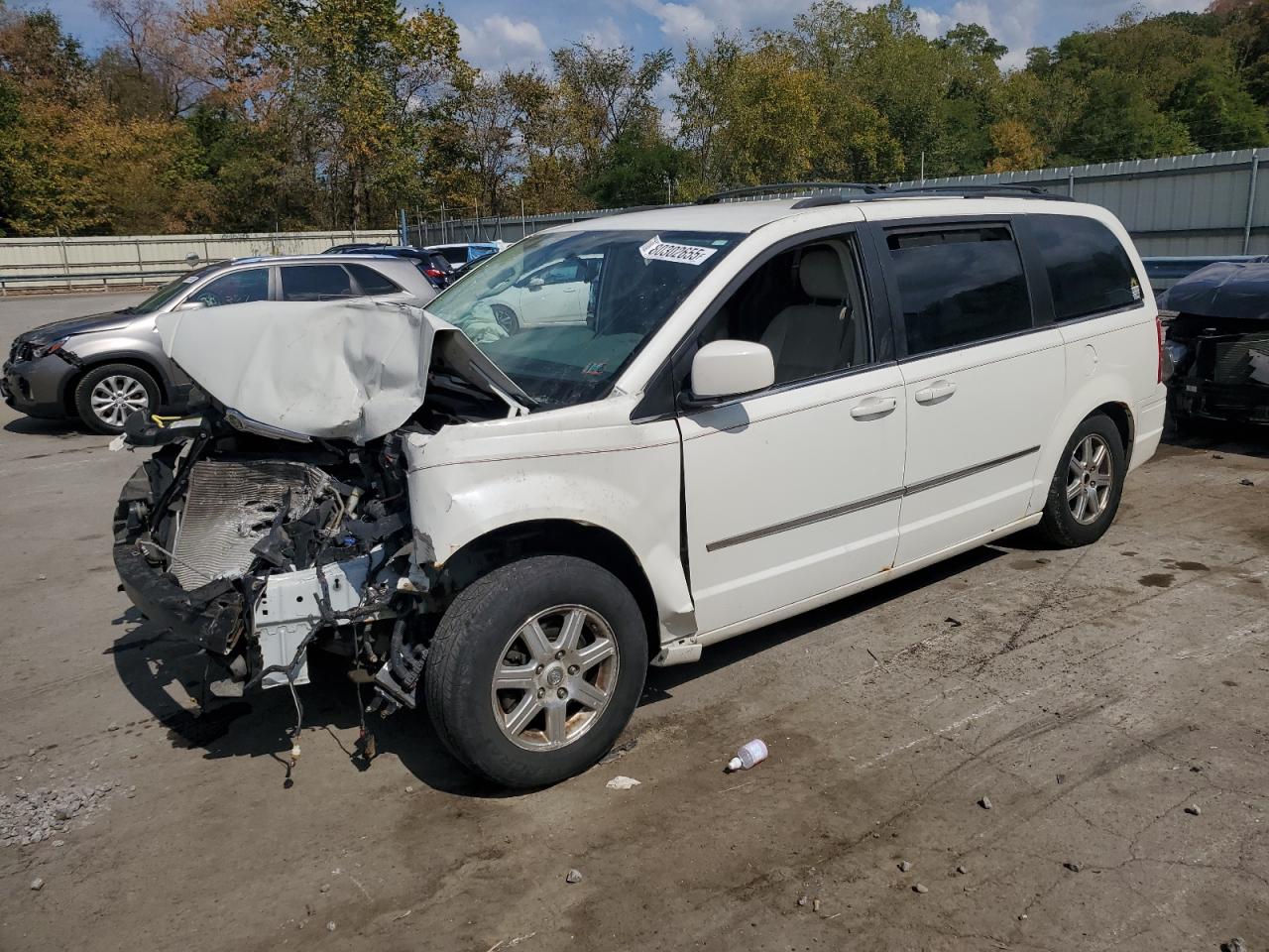 CHRYSLER TOWN & COUNTRY TOURING