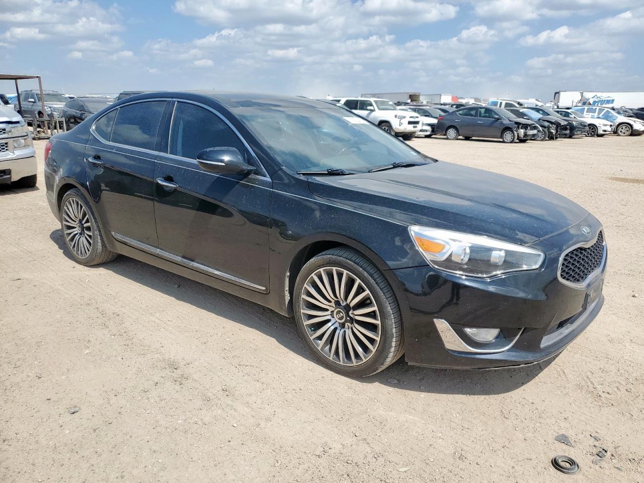KIA CADENZA PREMIUM