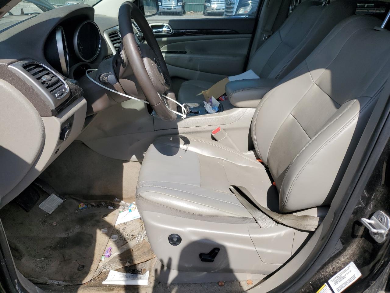 JEEP GRAND CHEROKEE LAREDO