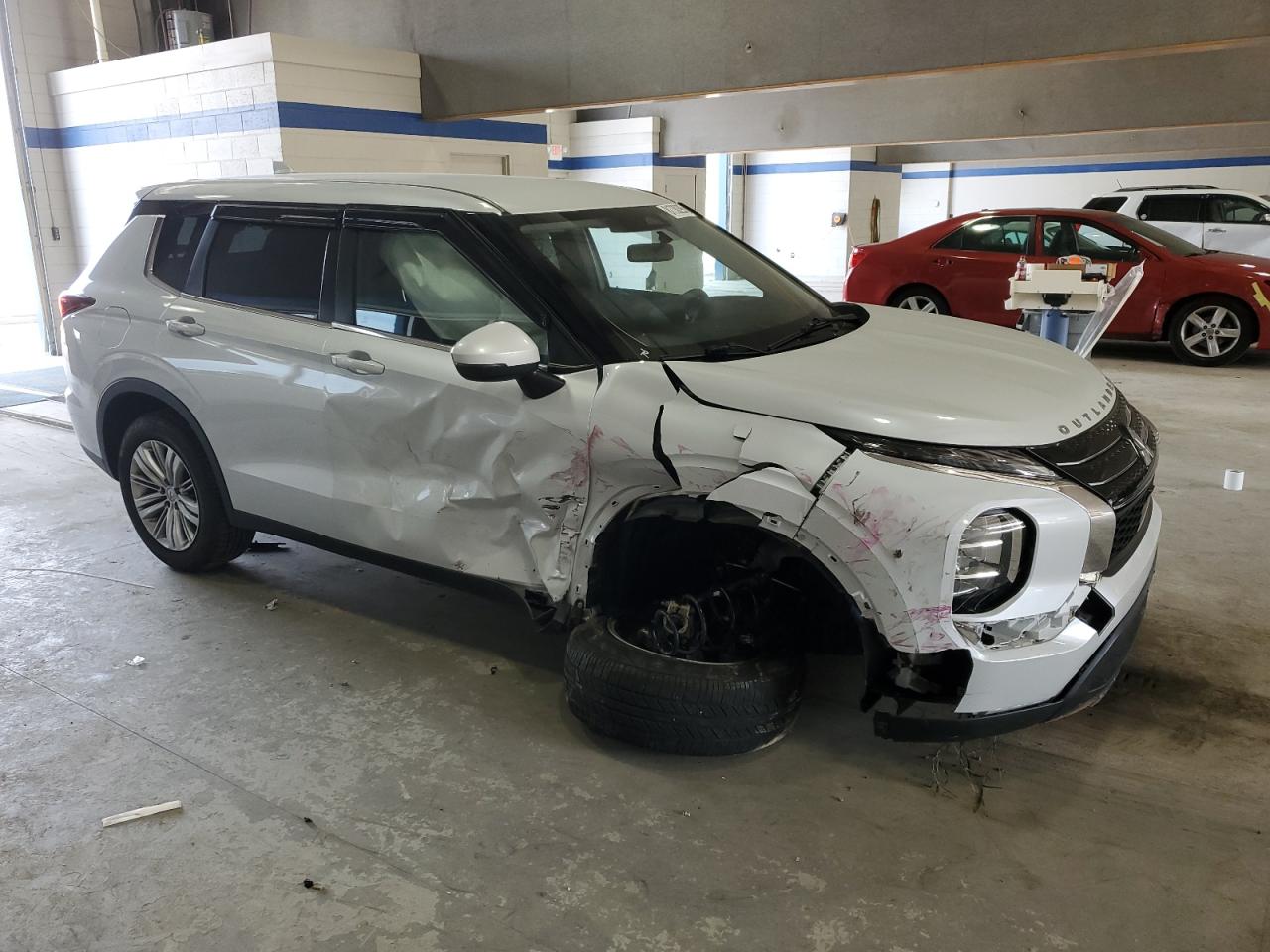 MITSUBISHI OUTLANDER ES