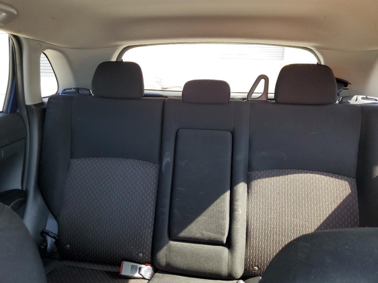 MITSUBISHI OUTLANDER ES