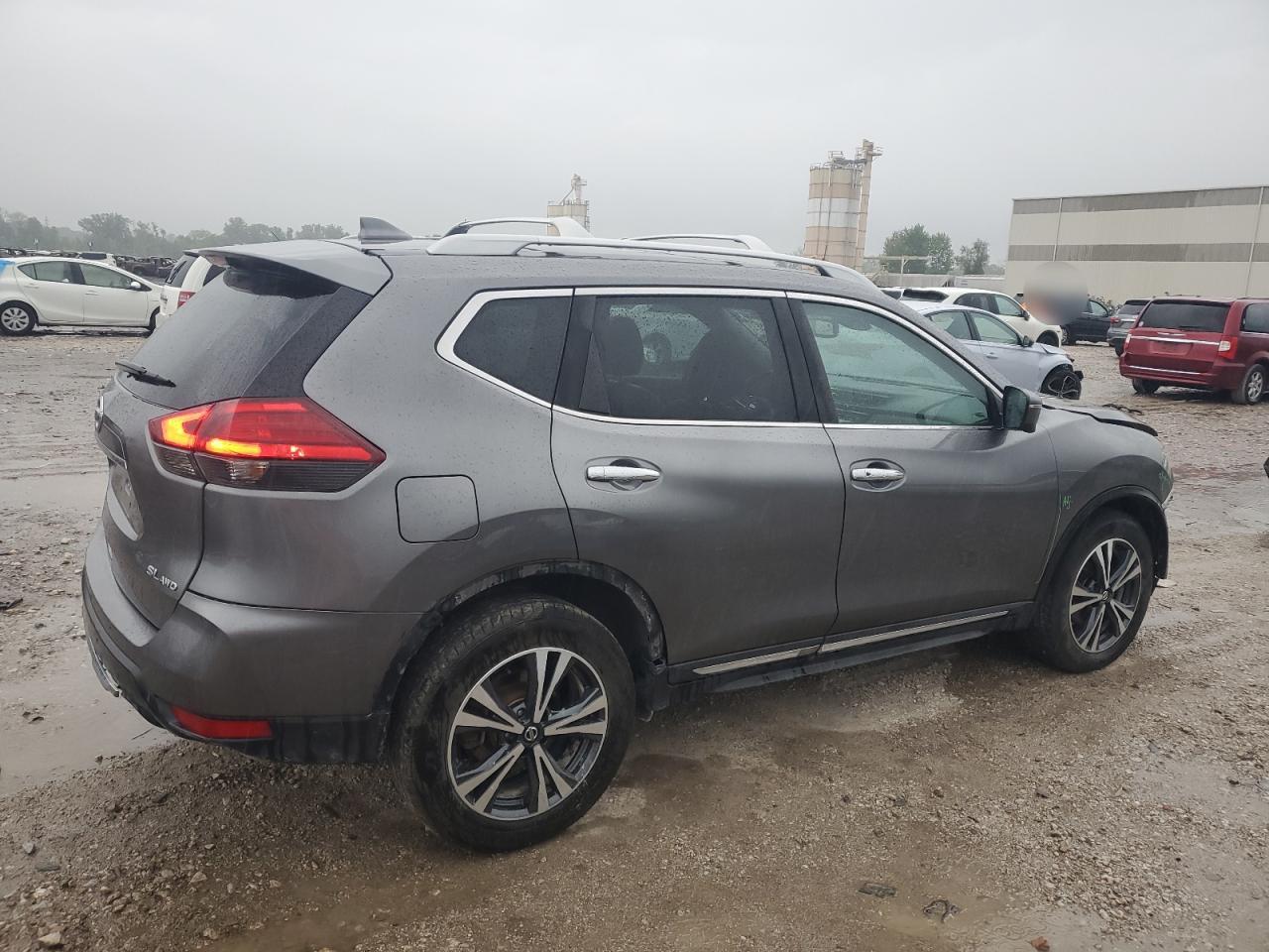 NISSAN ROGUE SV