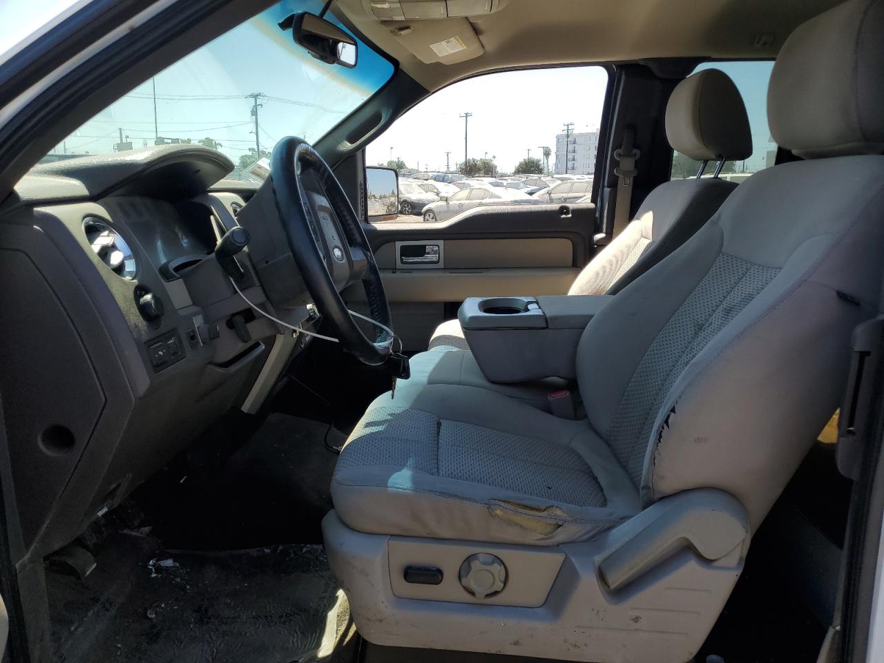 FORD F-150 SUPER CAB