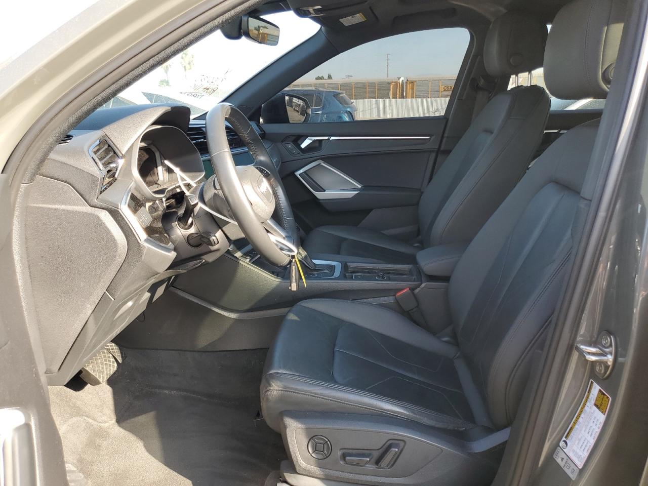 AUDI Q3 PREMIUM PLUS S-LINE