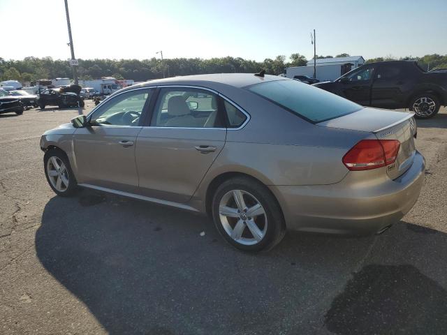 2015 VOLKSWAGEN PASSAT SE 1VWBT7A30FC027897