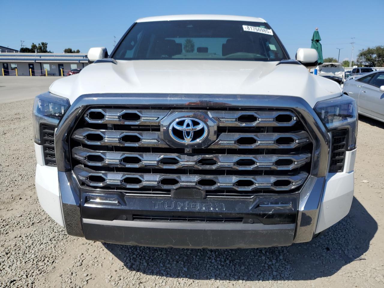 TOYOTA TUNDRA CREWMAX PLATINUM
