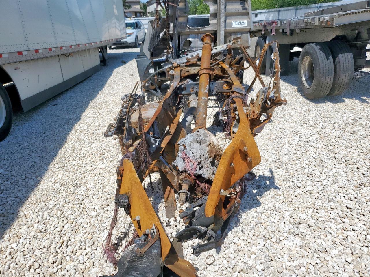 Lot #3262130606 2024 FREIGHTLINER CASCADIA 1