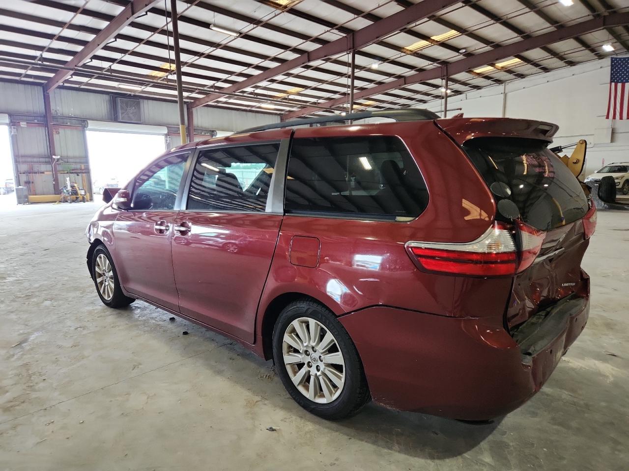 TOYOTA SIENNA XLE
