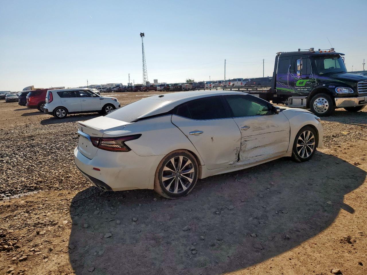 NISSAN MAXIMA PLATINUM