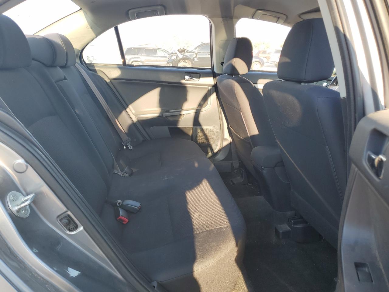 MITSUBISHI LANCER ES