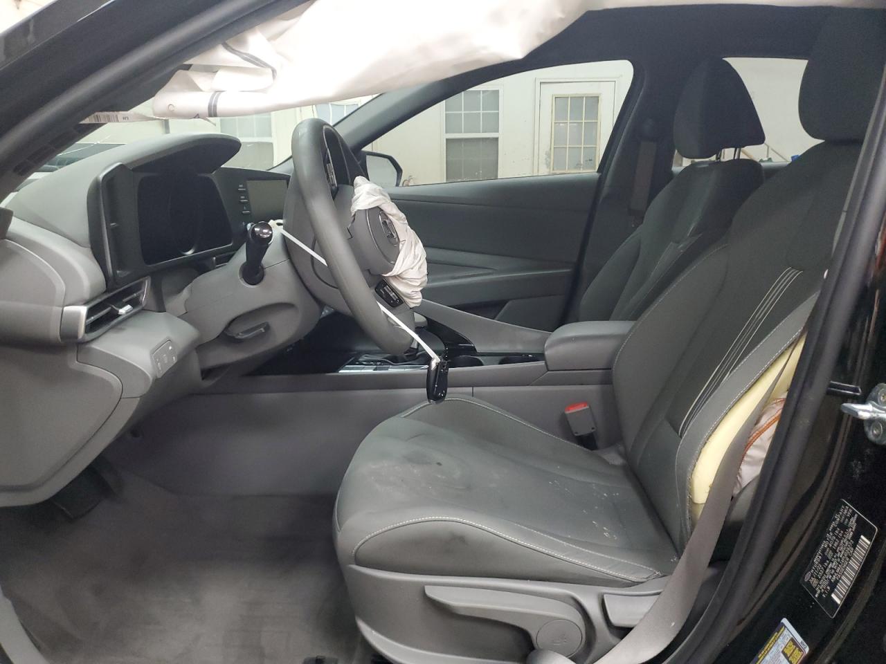 HYUNDAI ELANTRA BLUE