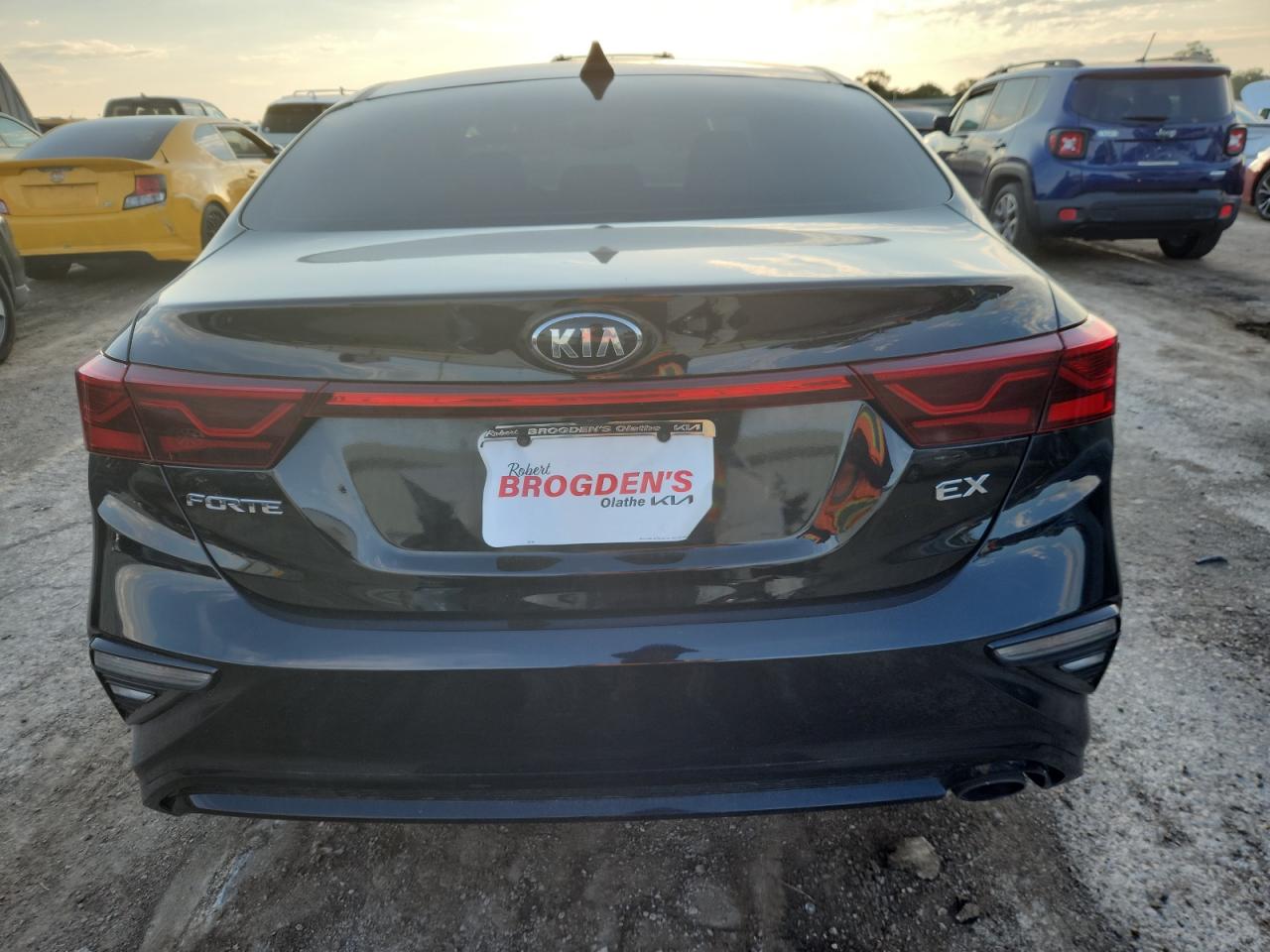 KIA FORTE EX