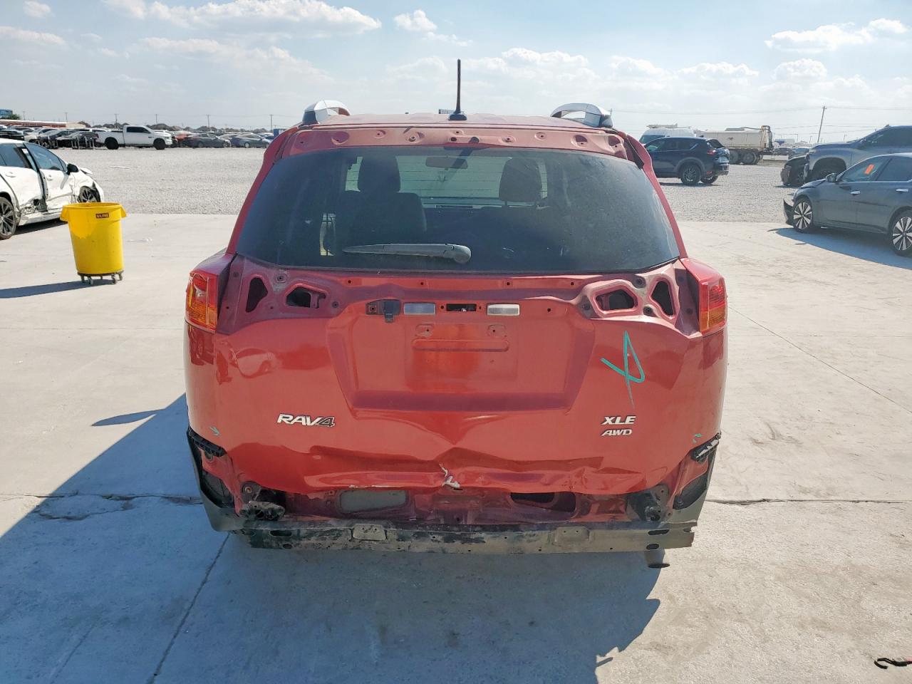 TOYOTA RAV4 XLE
