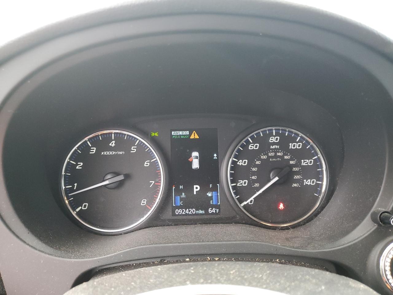 MITSUBISHI OUTLANDER SE