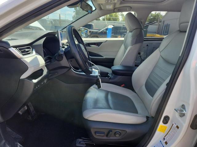 2019 TOYOTA RAV4 XLE PREMIUM - JTMA1RFV3KJ014187