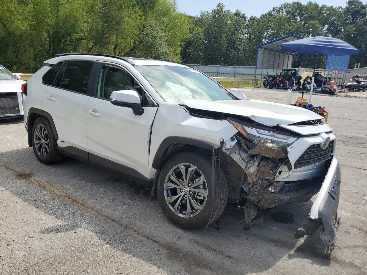 TOYOTA RAV4 XLE PREMIUM