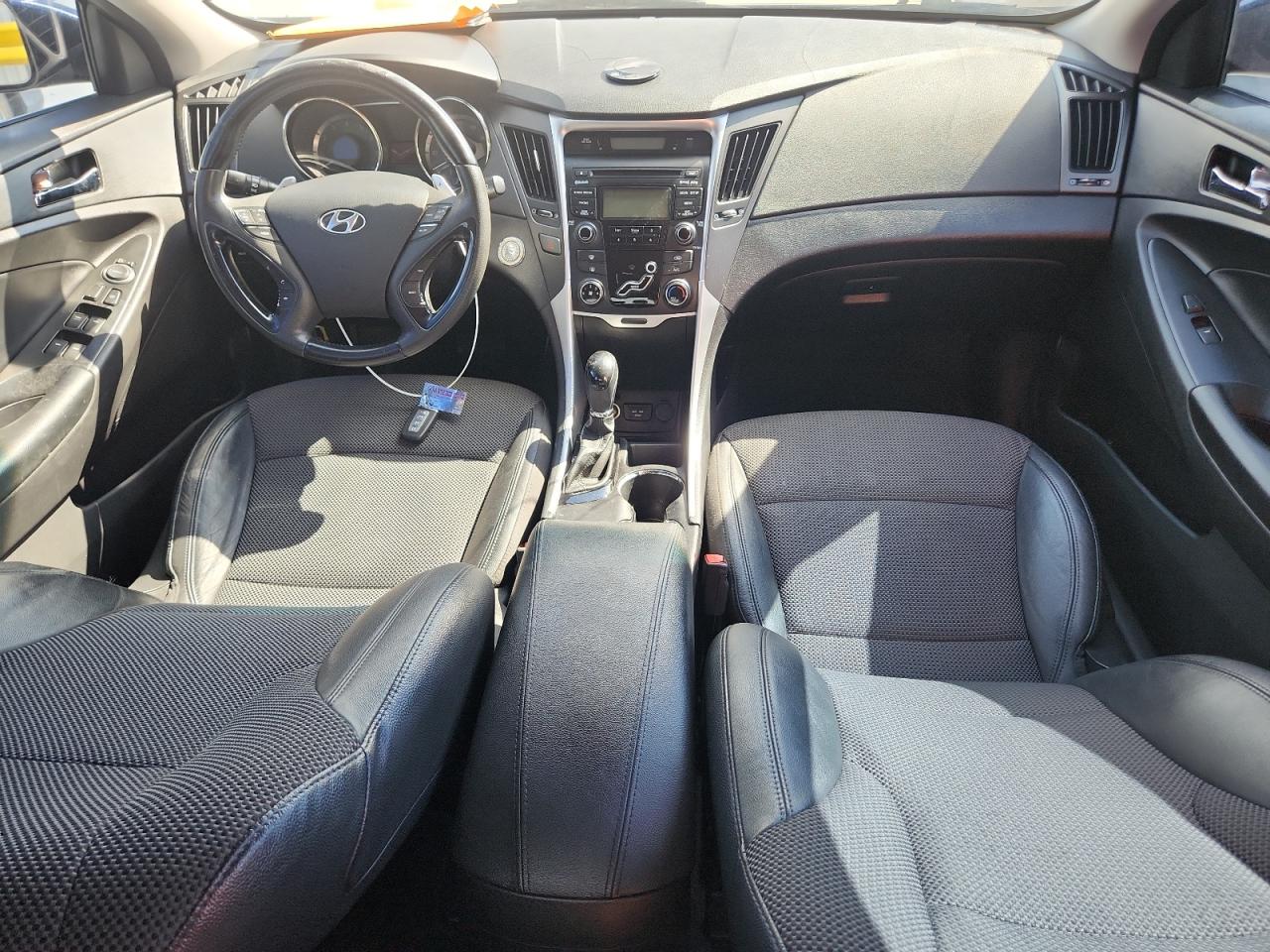Lot #3318096402 2013 HYUNDAI SONATA SE