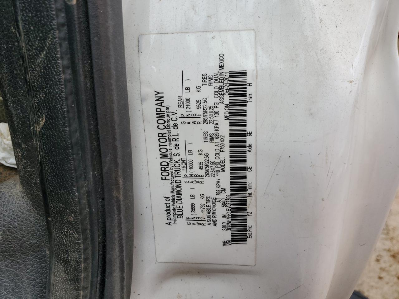 FORD F-750 SUPER DUTY