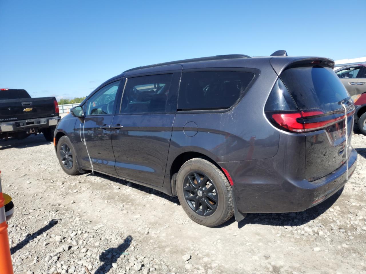 Lot #3301844358 2022 CHRYSLER PACIFICA TOURING L