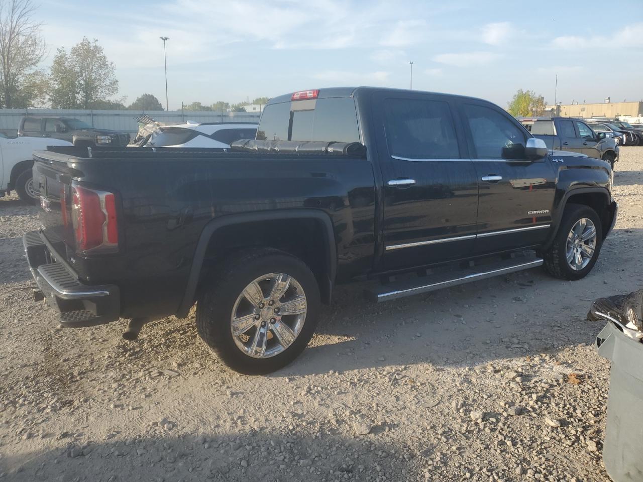 GMC SIERRA 1500 K1500 SLT