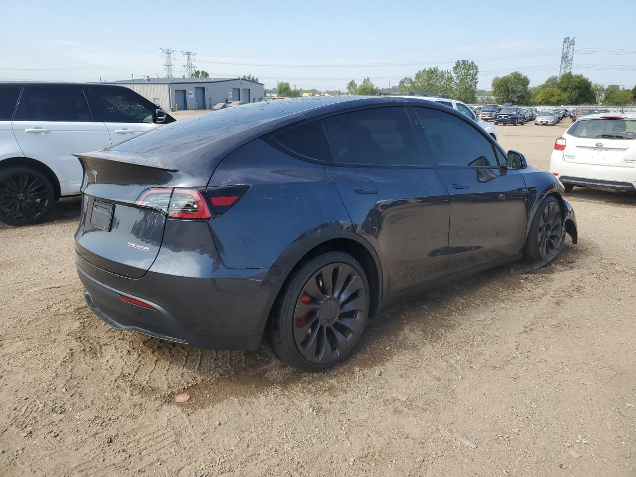 TESLA MODEL Y