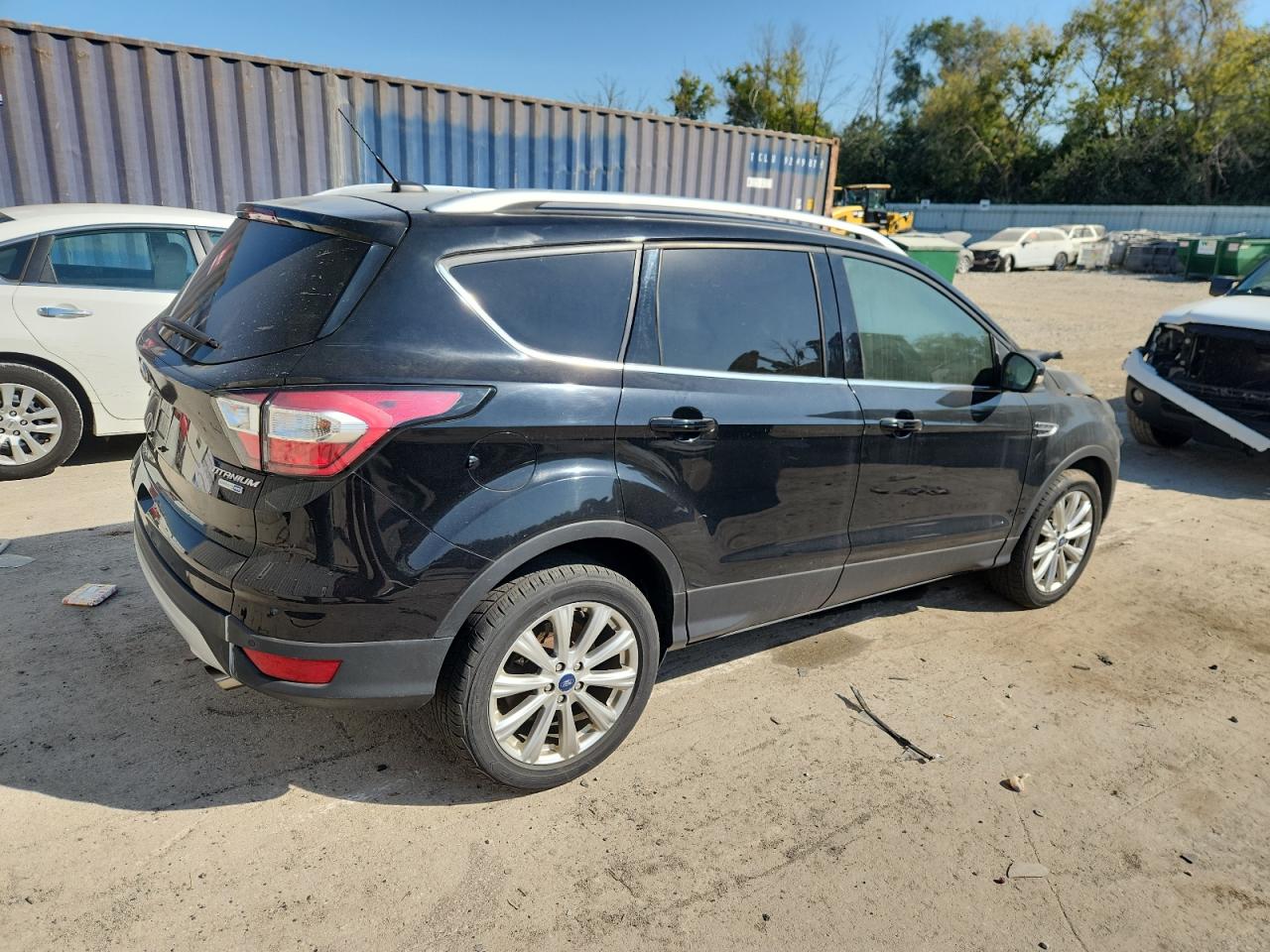 FORD ESCAPE TITANIUM
