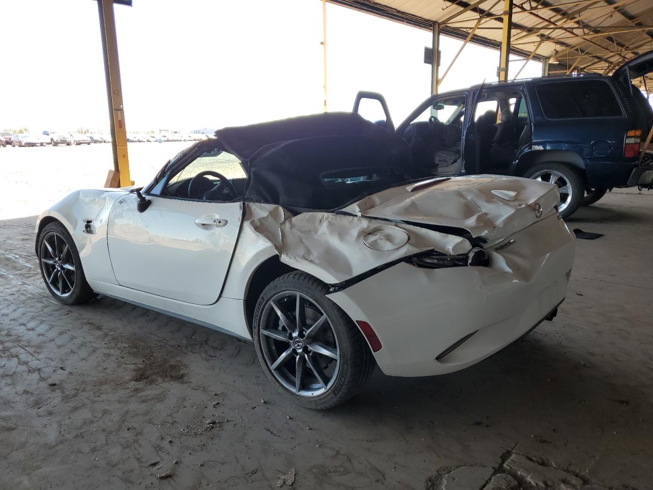 MAZDA MX-5 GRAND TOURING