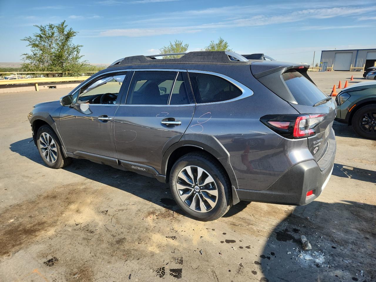 SUBARU OUTBACK TOURING