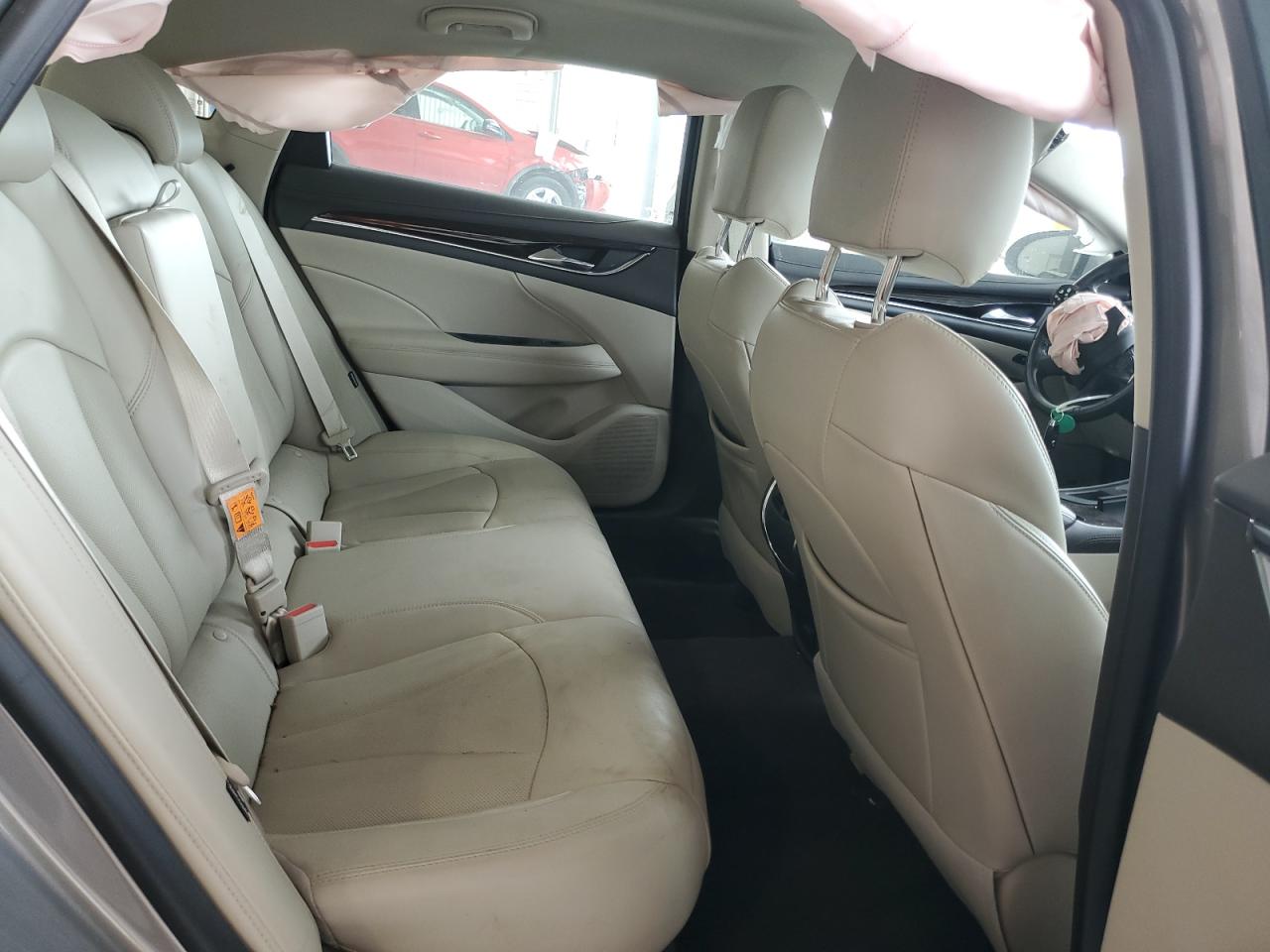 BUICK LACROSSE ESSENCE