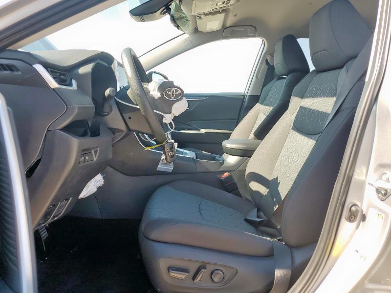 2025 TOYOTA RAV4 XLE 2T3W1RFV2SC343875