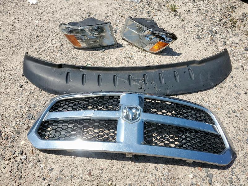 2018 RAM 1500 ST - 1C6RR6FG8JS325545