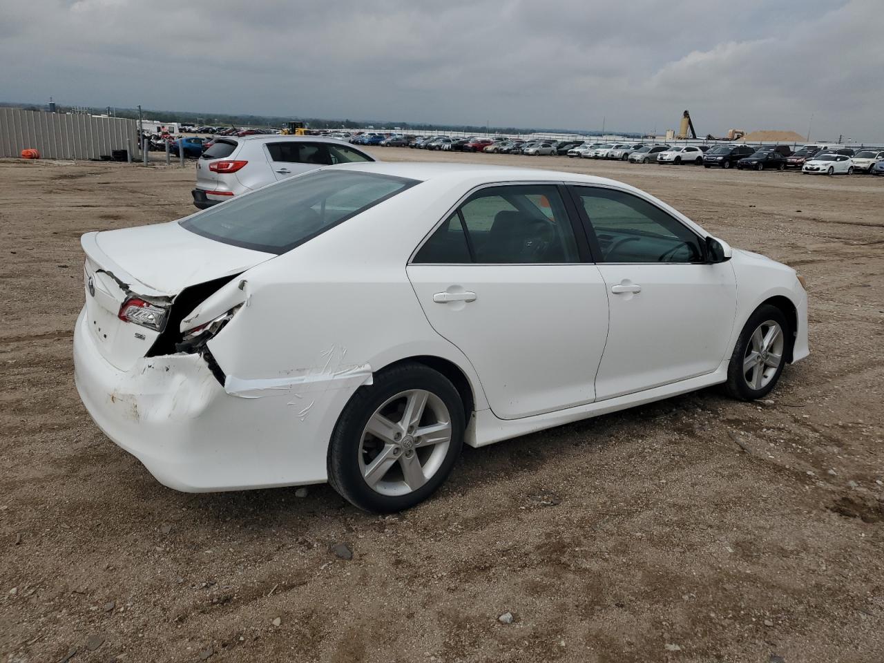 TOYOTA CAMRY L