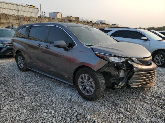 2021 TOYOTA SIENNA LE 5TDKSKFC2MS019491