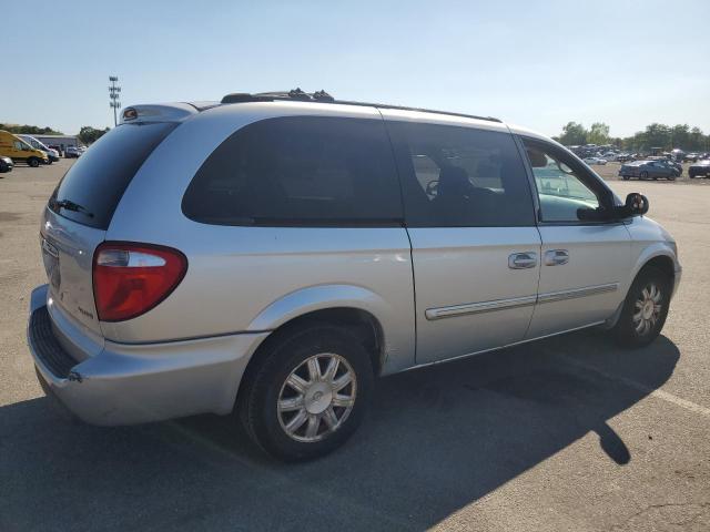 2005 CHRYSLER TOWN AND C #3281401027