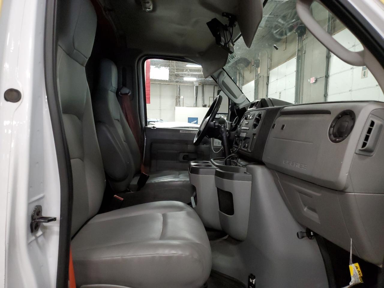 FORD ECONOLINE E450 SUPER DUTY CUTAWAY VAN