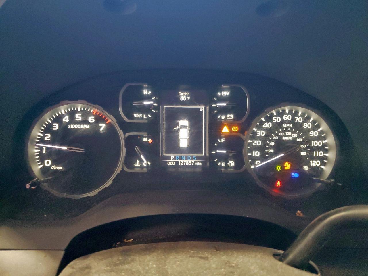 TOYOTA TUNDRA CREWMAX SR5