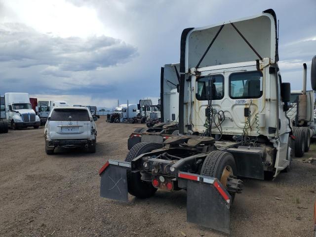 2015 FREIGHTLINER CASCADIA #3245256574