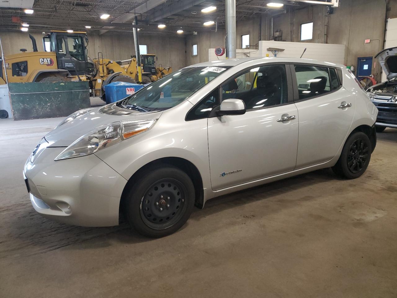 NISSAN LEAF S