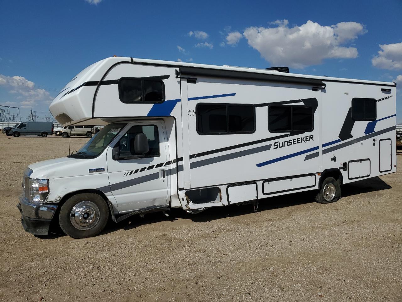 Lot #3304155485 2025 SNSK ECONOLINE E450 SUPER DUTY CUTAWAY VAN