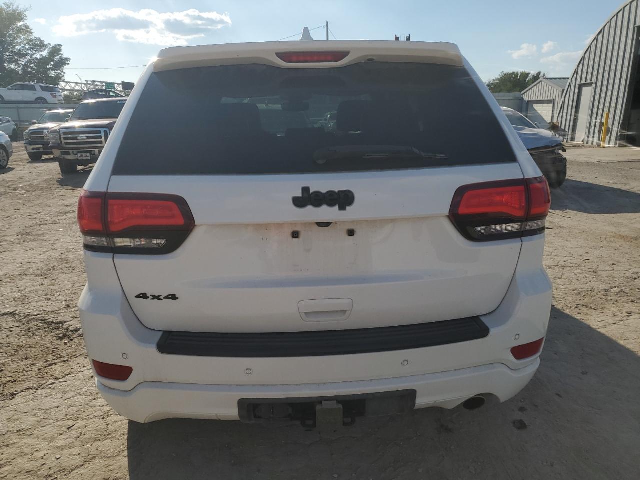 JEEP GRAND CHEROKEE LAREDO