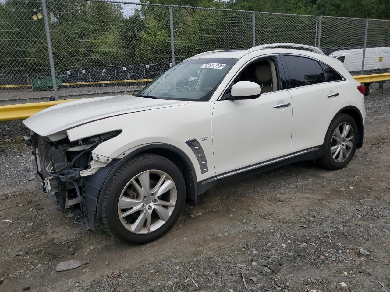INFINITI QX70