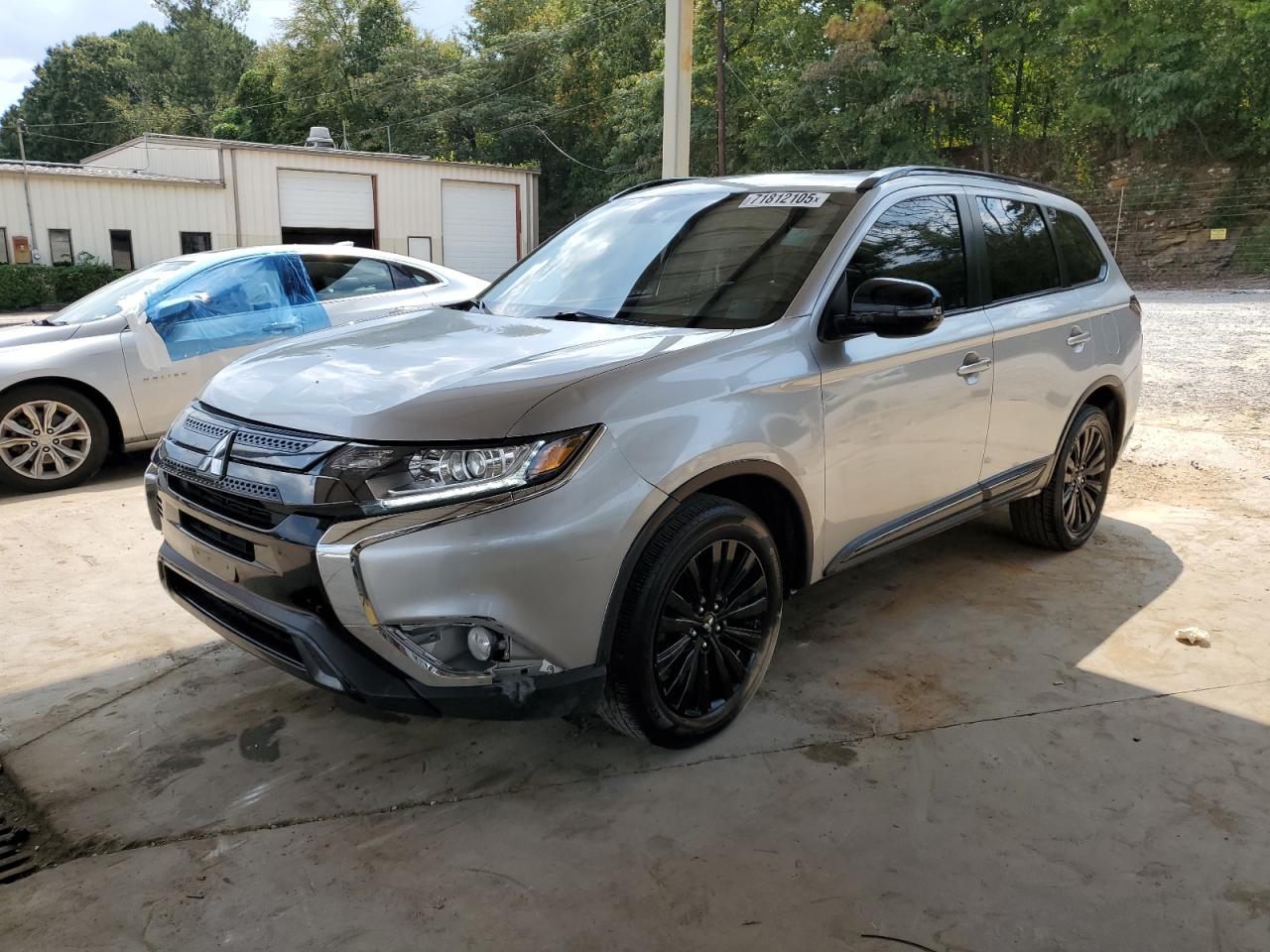 MITSUBISHI OUTLANDER SE