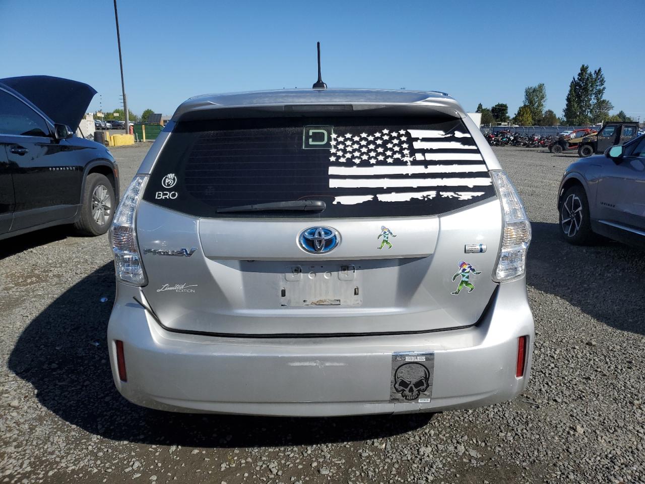 TOYOTA PRIUS V